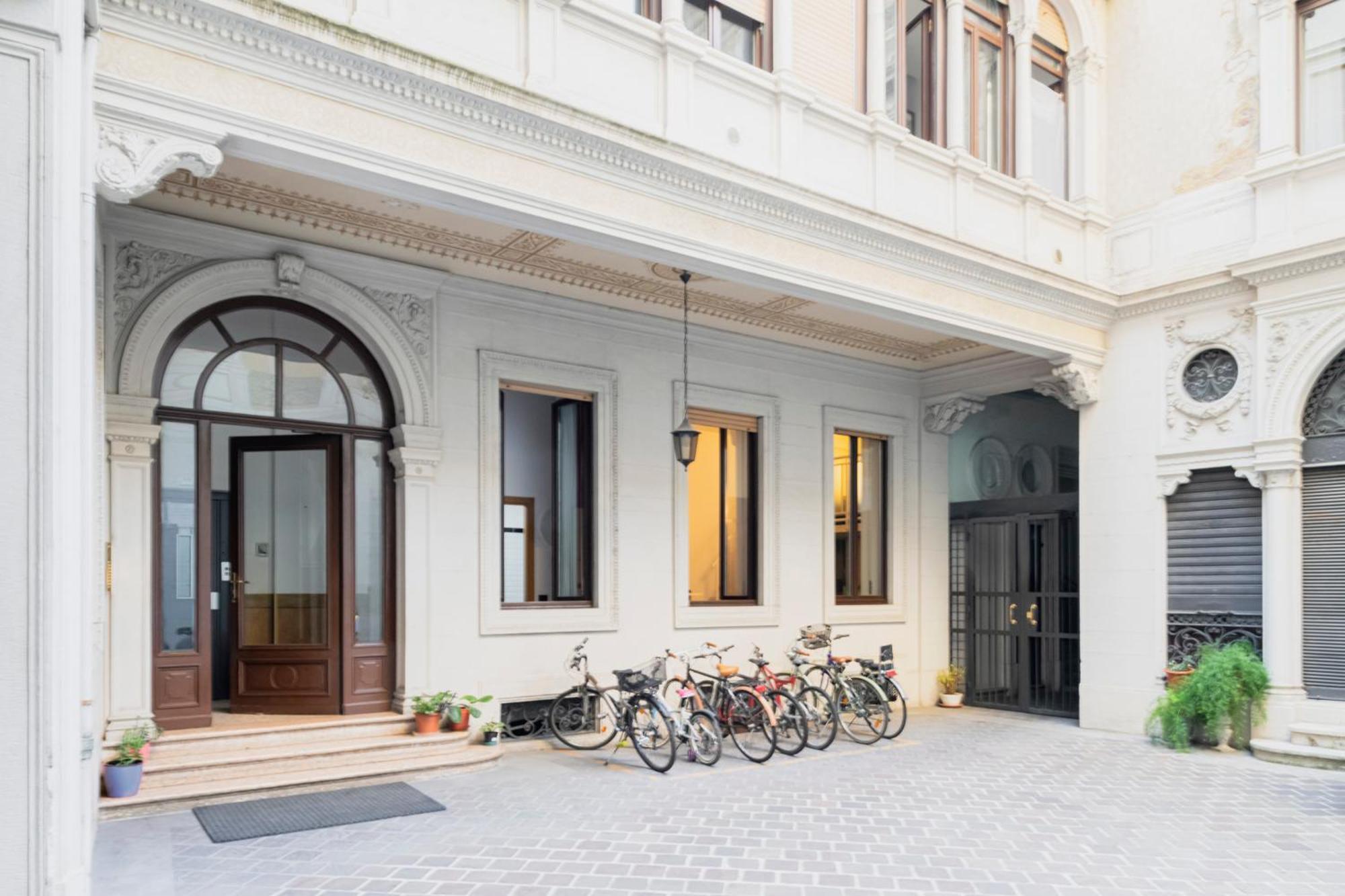 Easylife - Accogliente Monolocale In Via Torino, Posizione Perfetta Per Scoprire La Citta Διαμέρισμα Μιλάνο Εξωτερικό φωτογραφία